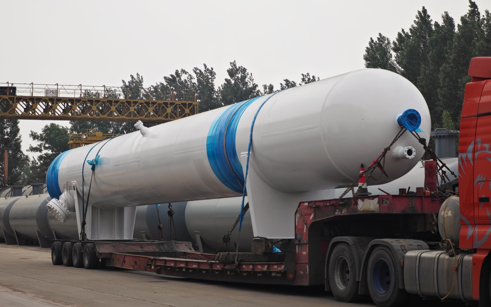 儲罐容器_壓力容器_低溫儲罐_菏澤花王壓力容器